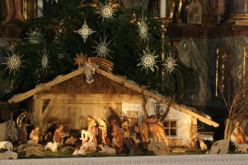 weiter zur Krippe in St. Nikolaus in Hausen weiter zur Krippe in St. Nikolaus in Hausen
