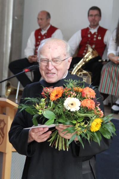 Eresing verabschiedet Pater Arnold Walloschek
